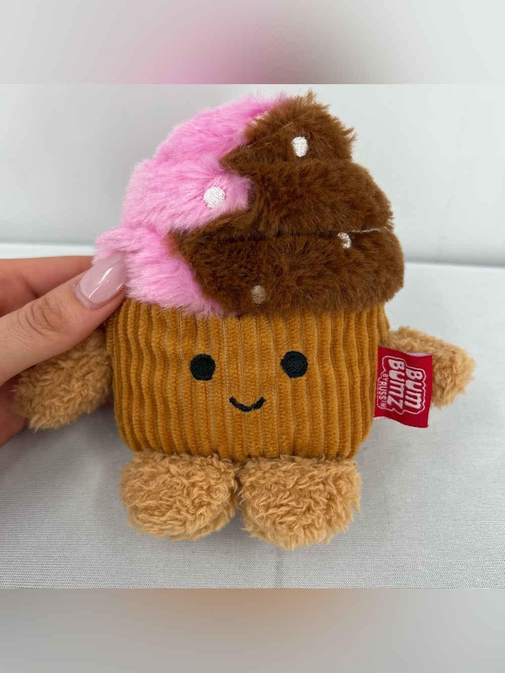 Bum Bumz pink Frosted Cupcake kawaii Plush  Stuffed animal Dessert plushie cute - Picture 5 of 9
